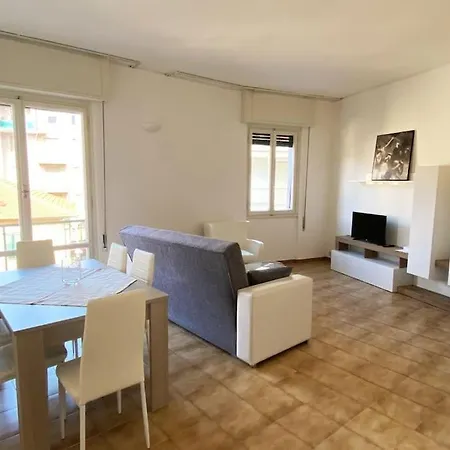 La Casa Di Andrea Grande A Due Passi Dalle Spiagge Appartement Rapallo